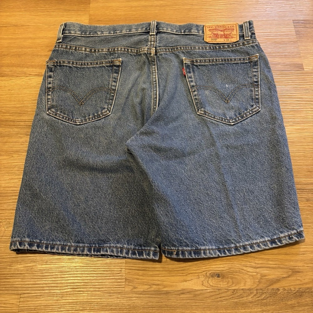 Vintage Levi's 505 Jean Shorts Men's 36 Blue Denim Medium Wash Jorts Faded Y2K